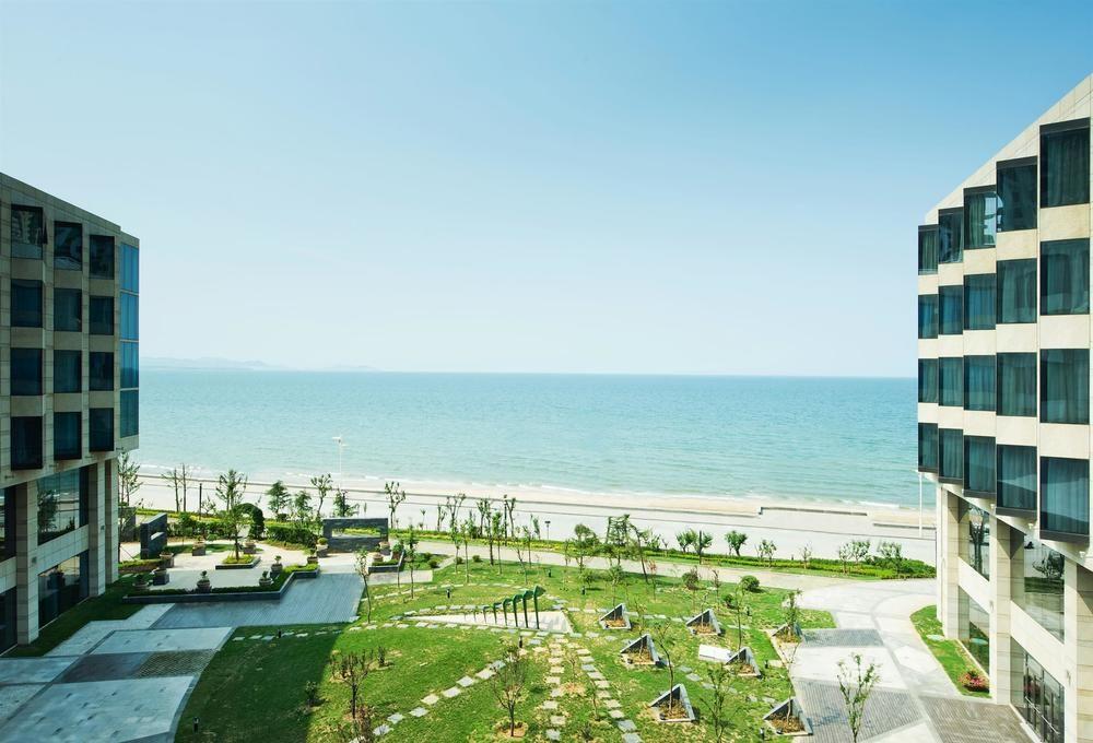 Sheraton Yantai Golden Beach Resort Exteriör bild